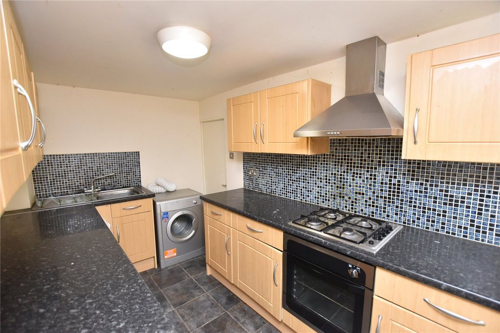 Property photo 3 of 8 Picture No. 09