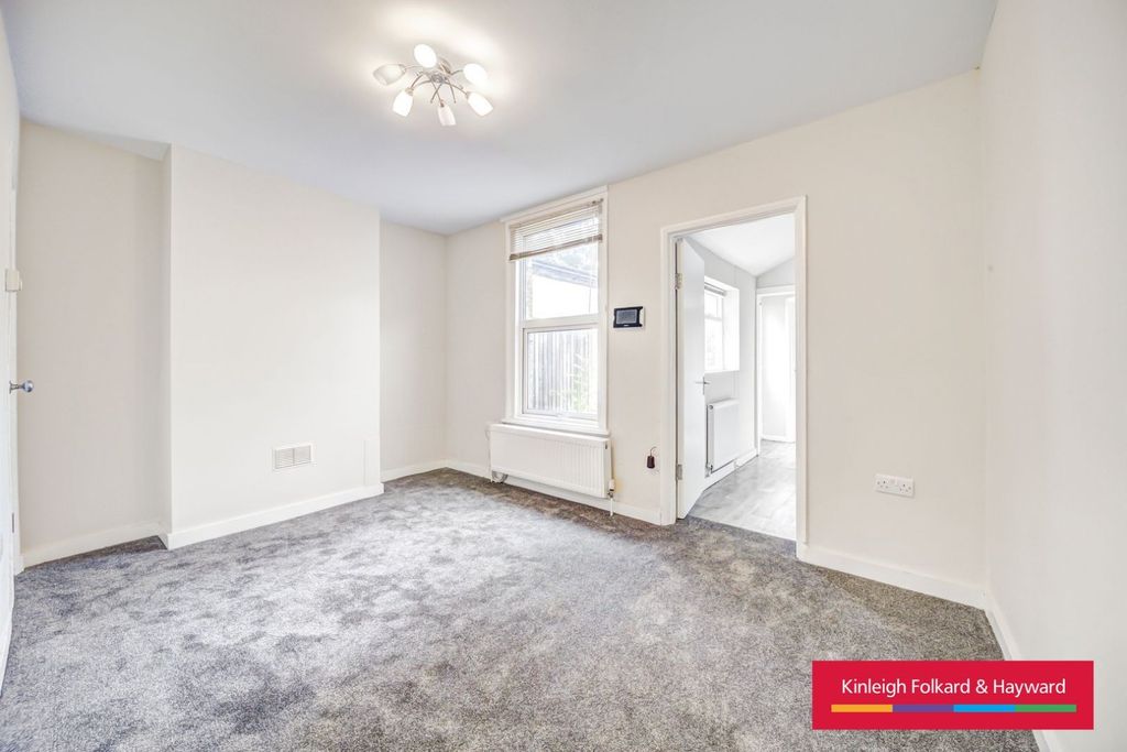 Property photo 1 of 11 Picture No. 04