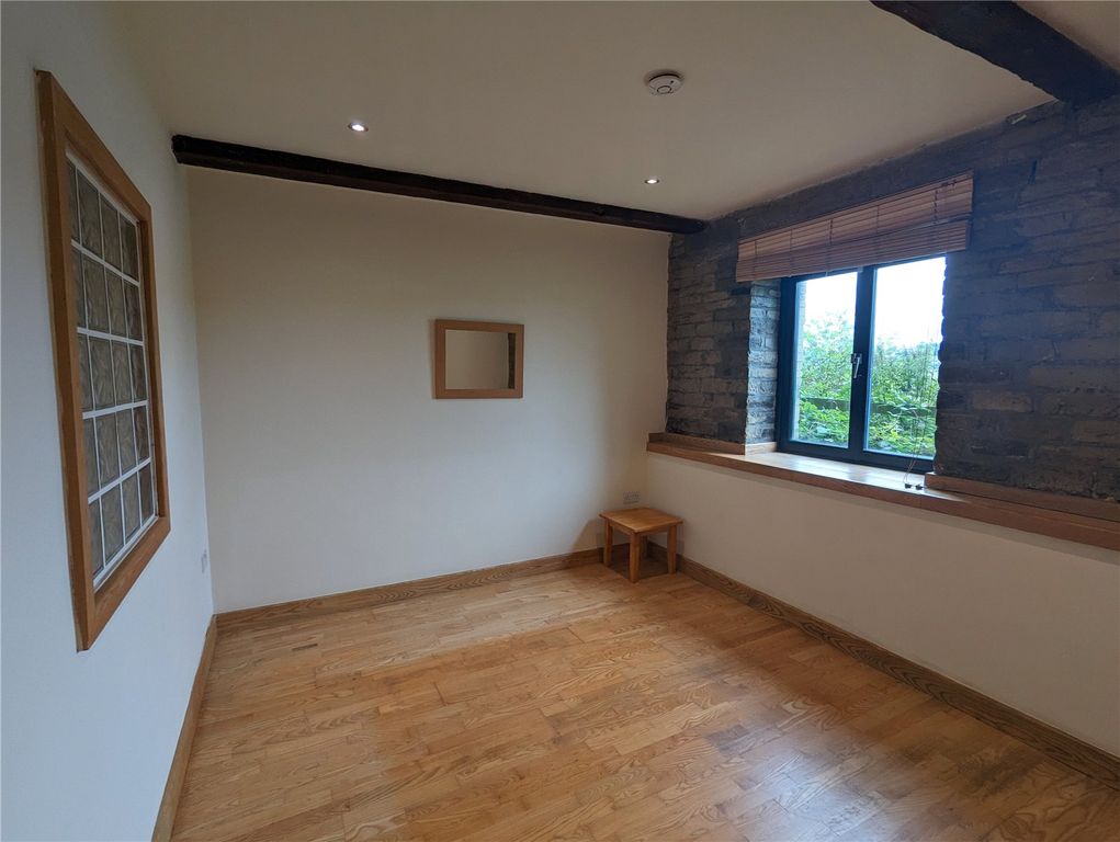Property photo 3 of 9 Picture No. 23