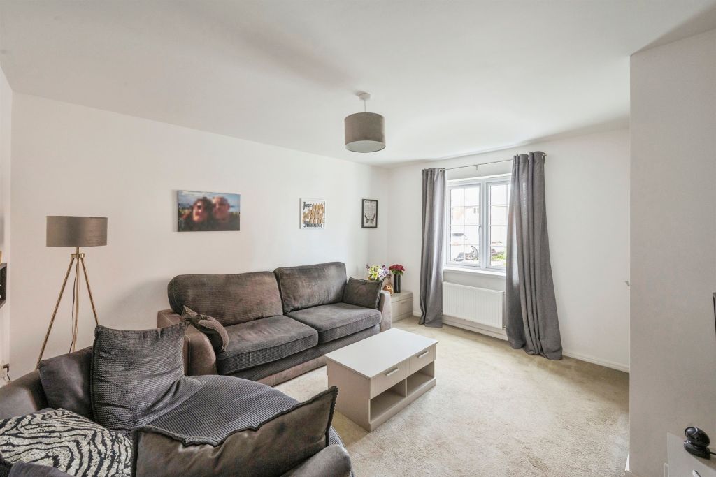 Property photo 2 of 16