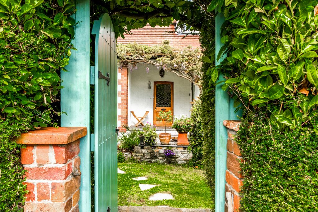 Property photo 1 of 43 Front Entrance