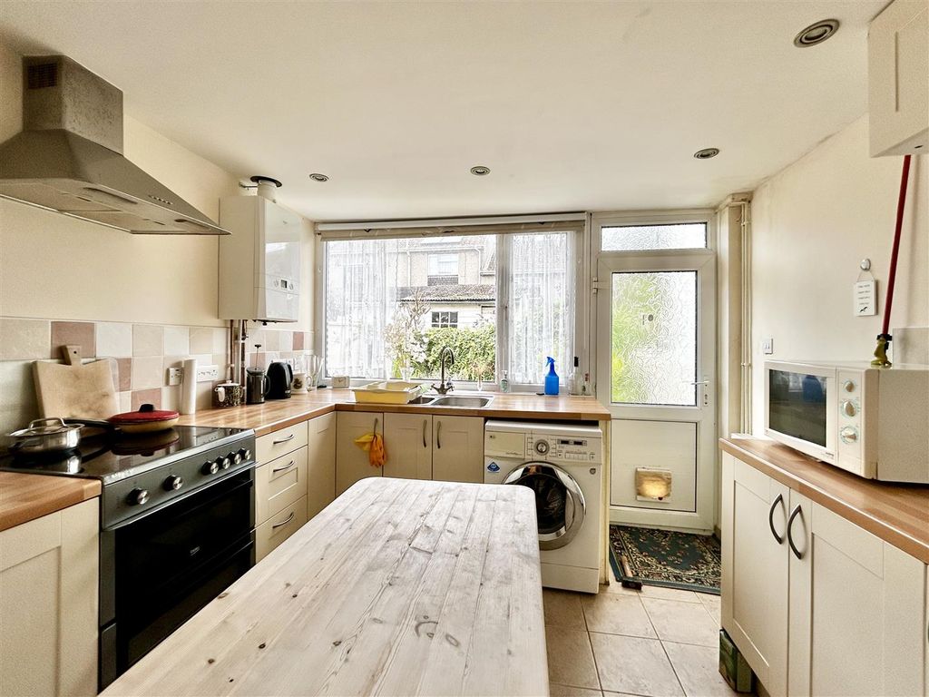 Property photo 3 of 12 Img_0505.Jpg