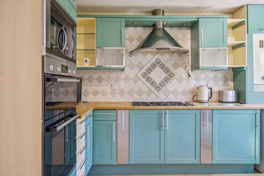 Property photo 3 of 31 Photo 22