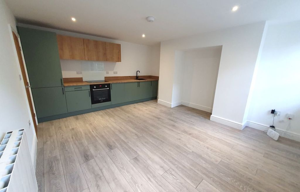 Property photo 2 of 7 Picture 2