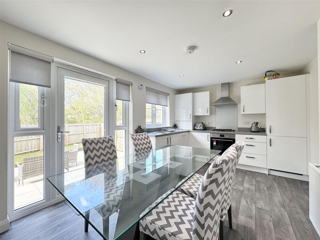Property photo 2 of 19 Kitchen/Dining
