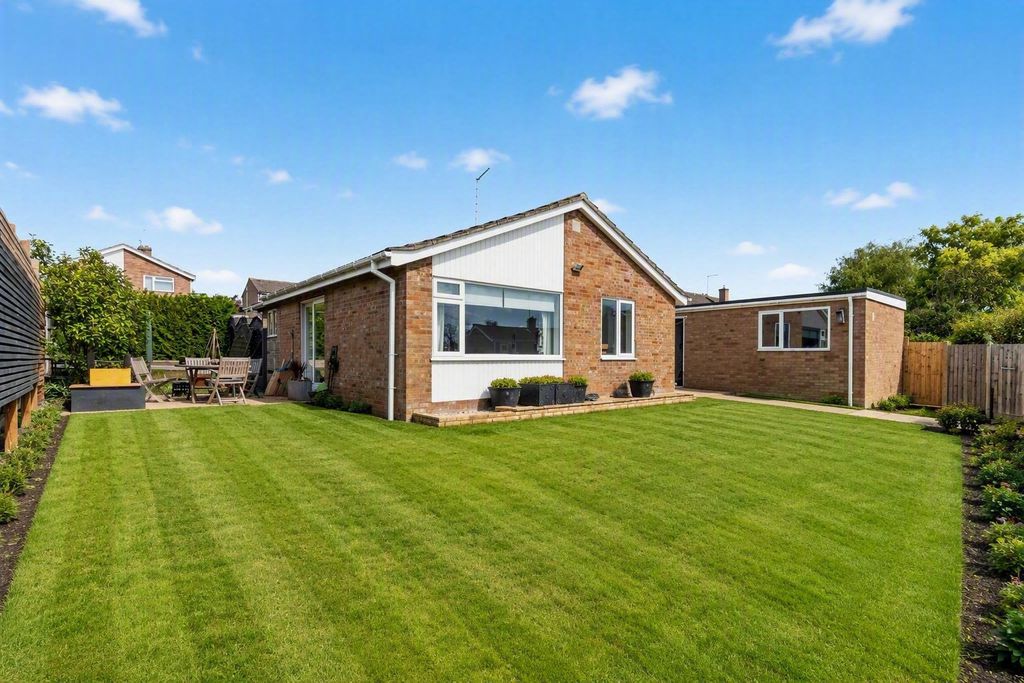 Property photo 2 of 16