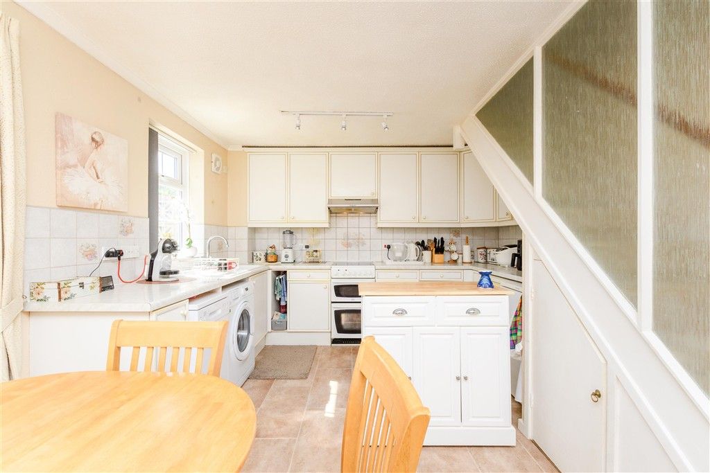 Property photo 3 of 9 Kitchen/Diner