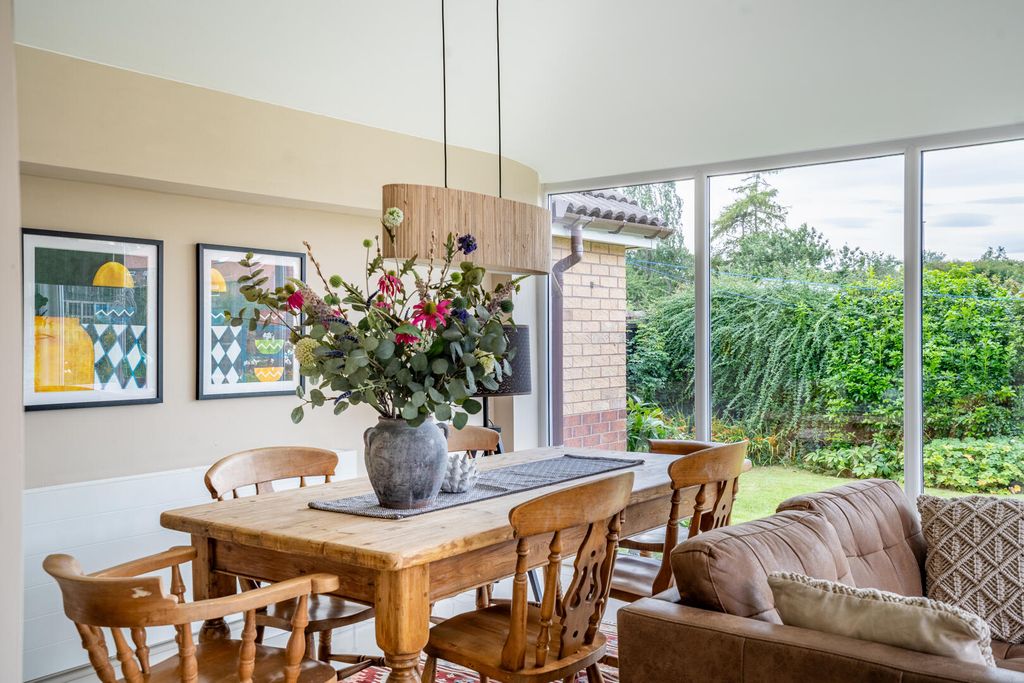Property photo 3 of 22 Dining Room