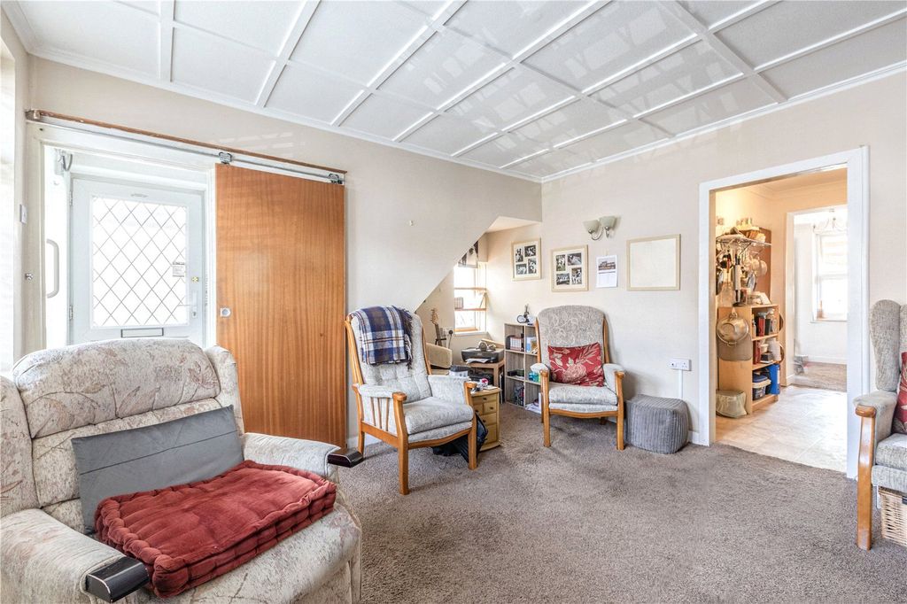 Property photo 3 of 20 Reception