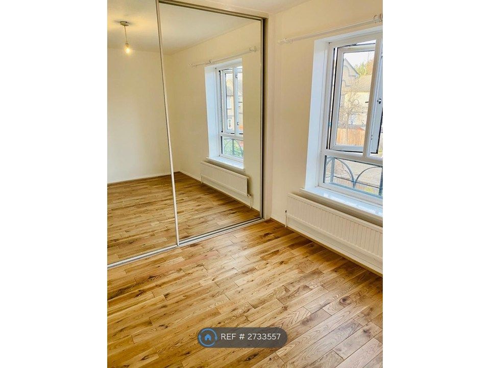 Property photo 3 of 26