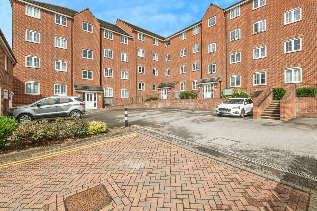 Property photo 1 of 13