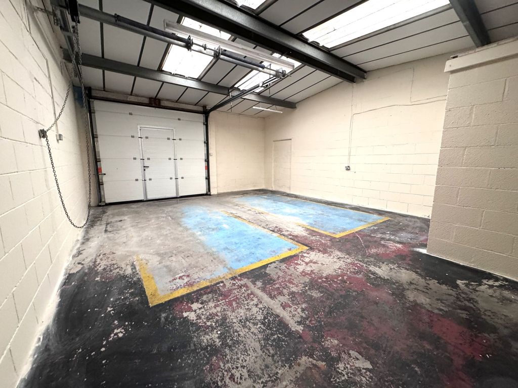 Property photo 2 of 6