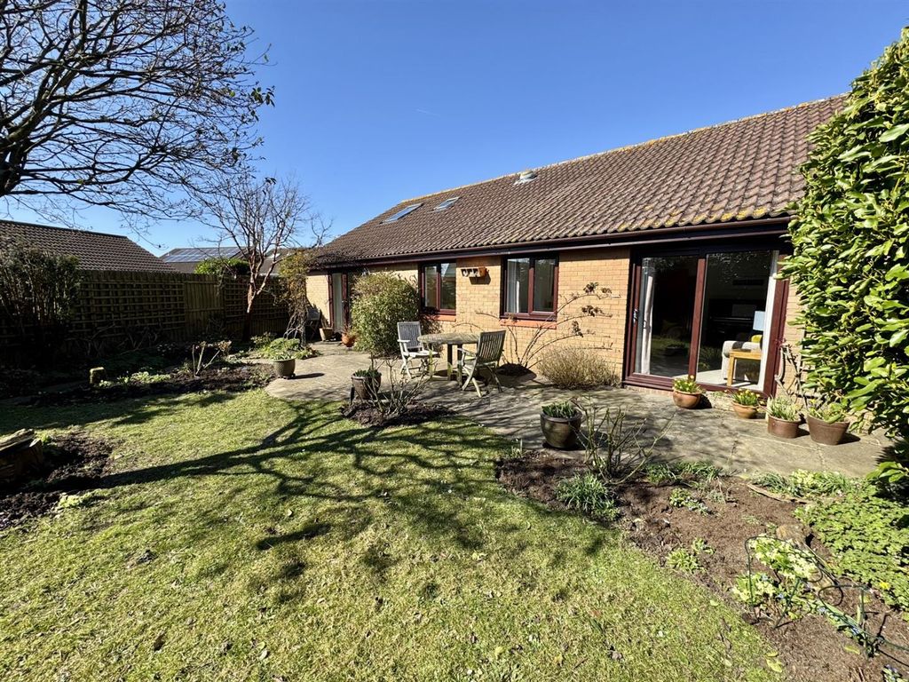 Property photo 1 of 21