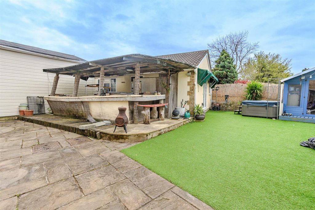 Property photo 2 of 26 Rear Garden