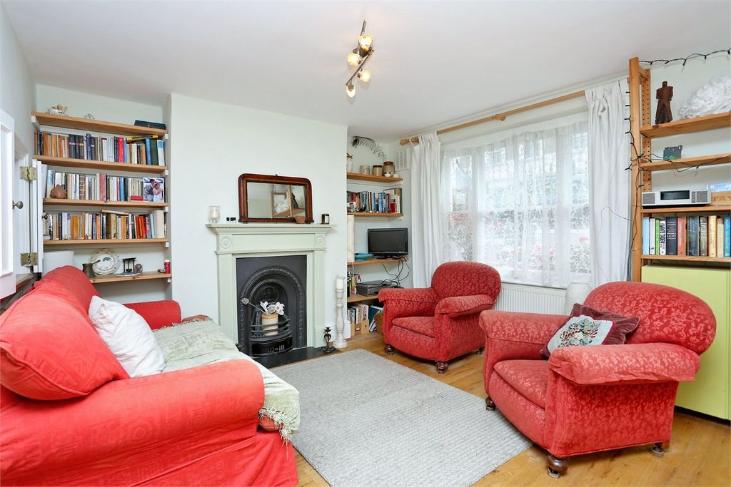 Property photo 1 of 7