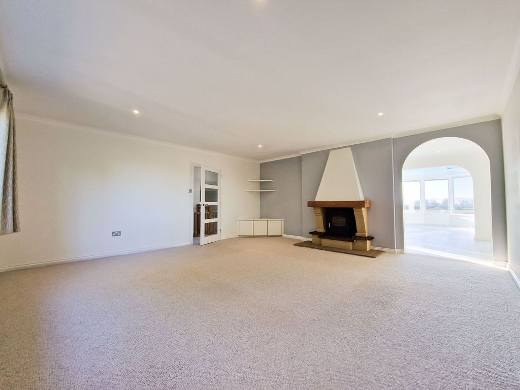 Property photo 2 of 16 Photo 7