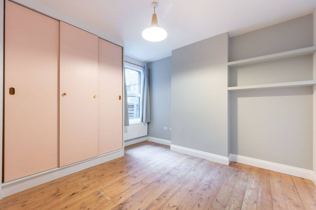 Property photo 3 of 13