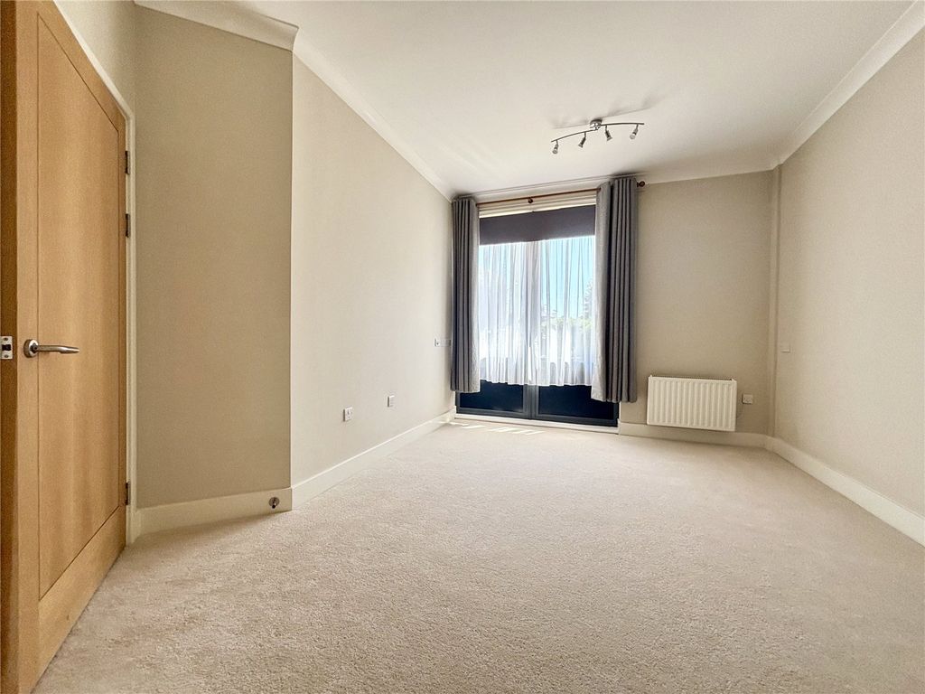 Property photo 3 of 14 Picture No. 06