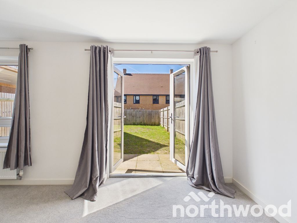 Property photo 3 of 32