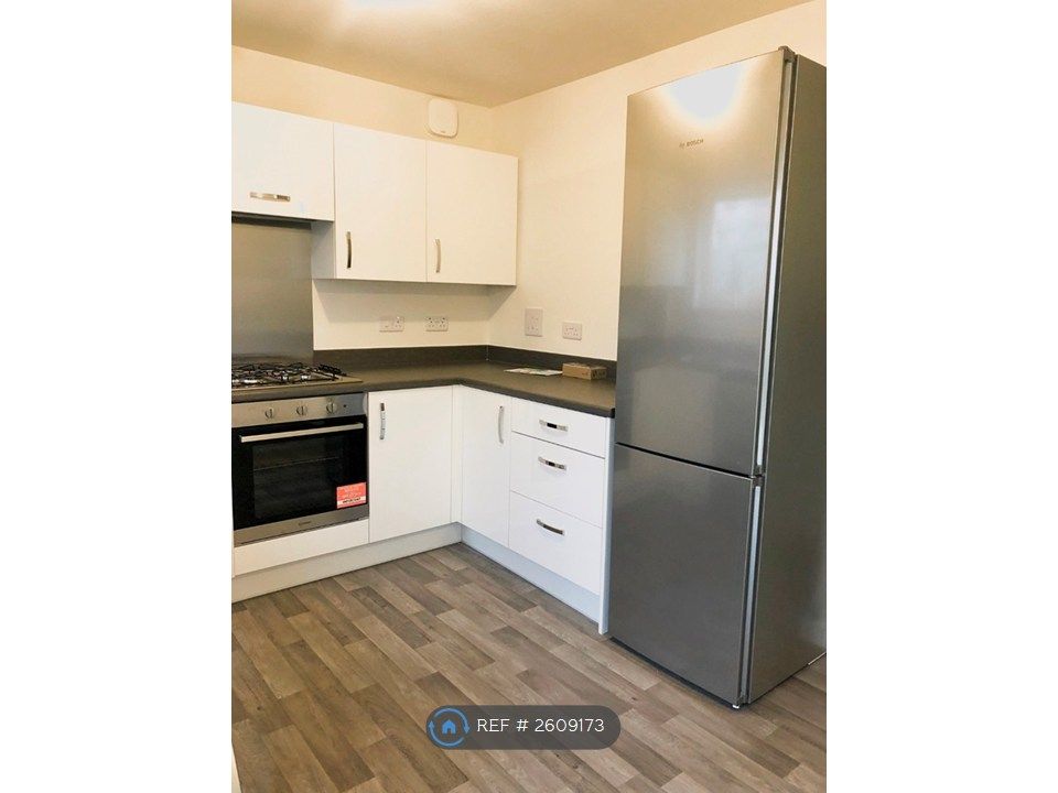 Property photo 3 of 28