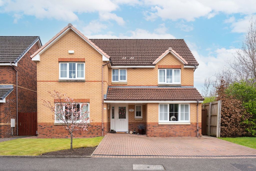 Property photo 1 of 46