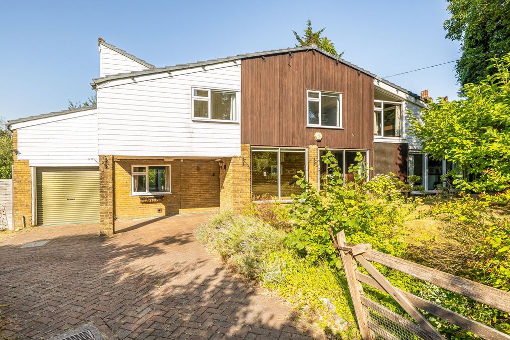 Property photo 1 of 22