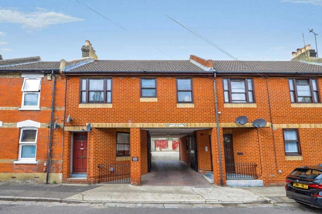 Property photo 1 of 9 Pbox-Img.Jpg