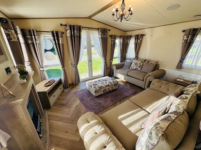 Property photo 3 of 11 X11Ed69B981F98190E.Jpg