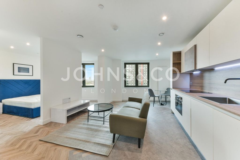 Property photo 3 of 9