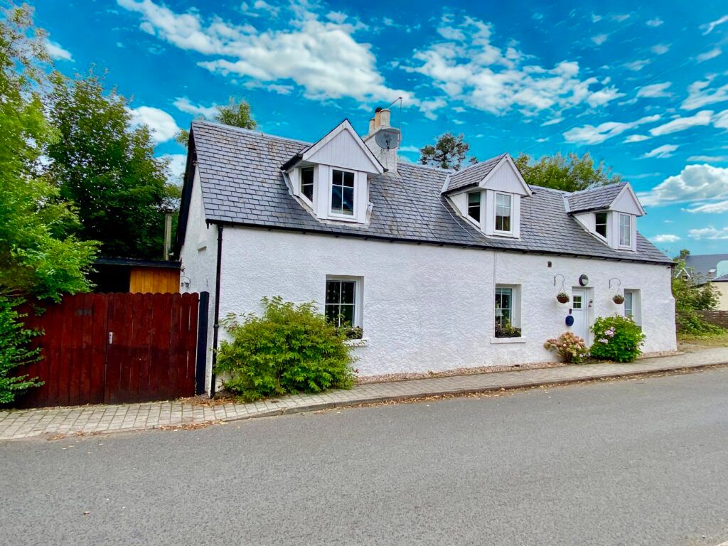 Property photo 1 of 33