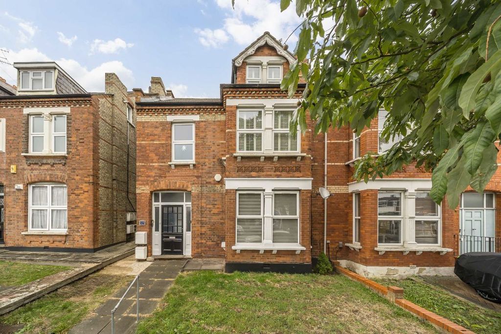 Property photo 1 of 6