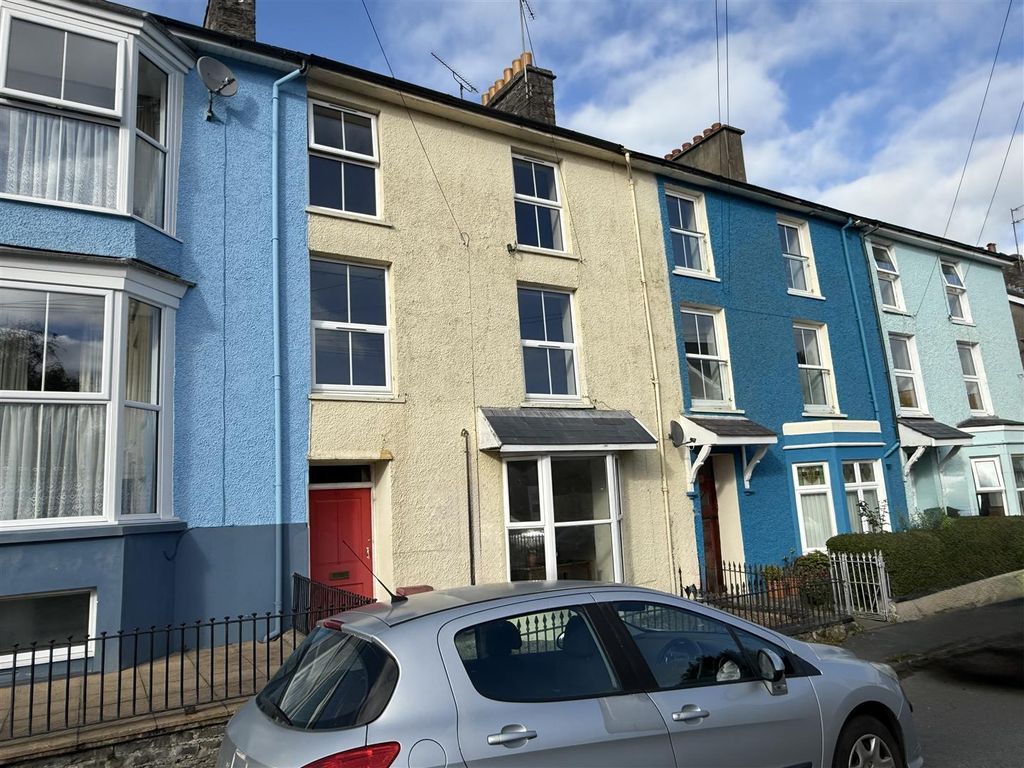 Property photo 1 of 23 Location