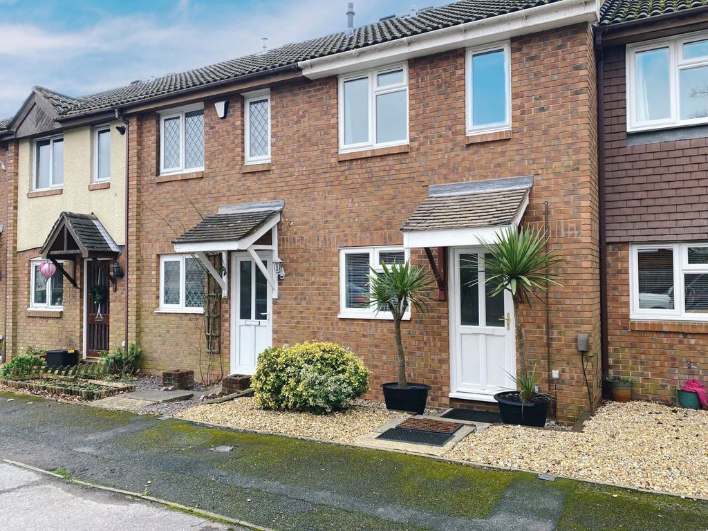 Property photo 1 of 7 External