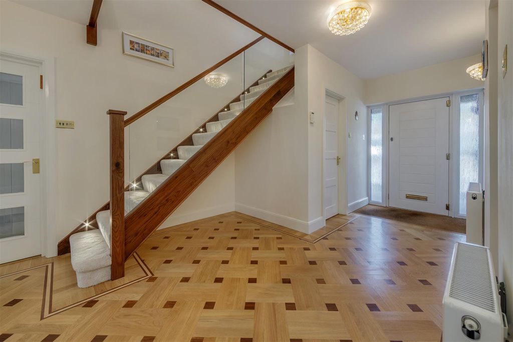 Property photo 2 of 30 0010.Jpg