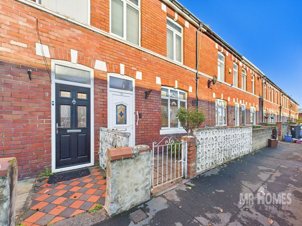 Property photo 2 of 34