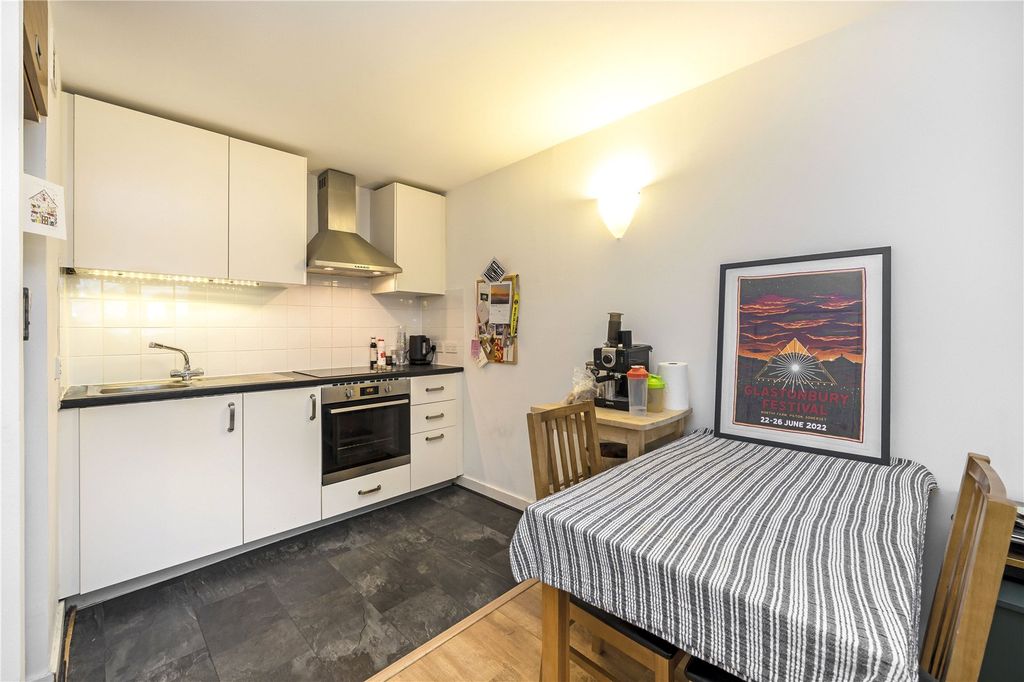 Property photo 3 of 4 Picture No. 05