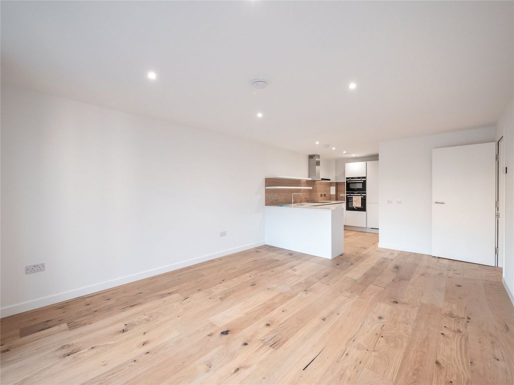 Property photo 3 of 21 Photo 3