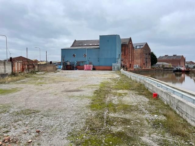 Property photo 3 of 5 Photo