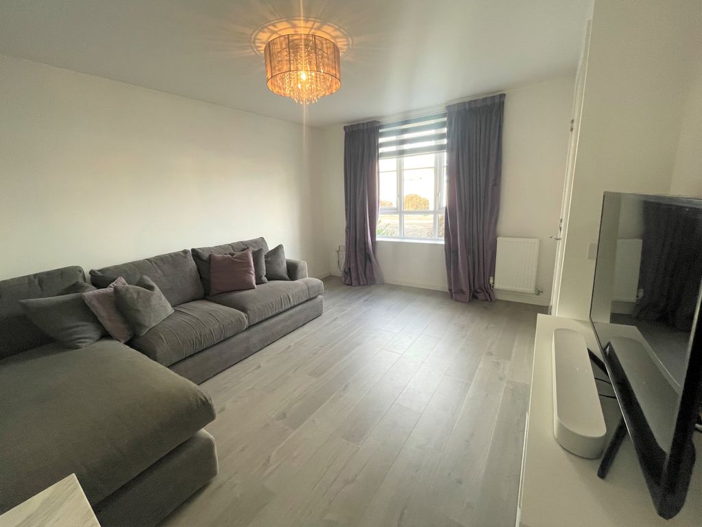 Property photo 3 of 23