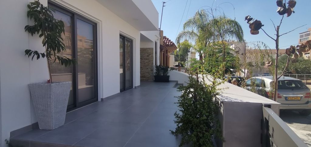 Property photo 2 of 12 Front Veranda