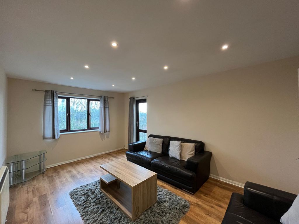 Property photo 2 of 11 Living Room