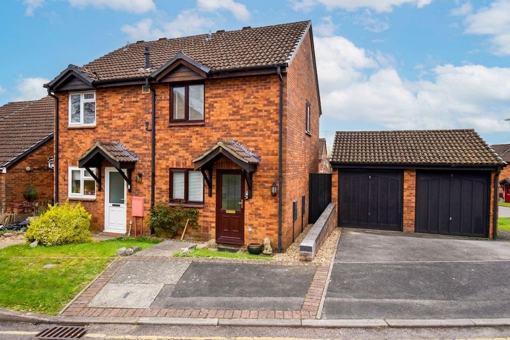 Property photo 1 of 11