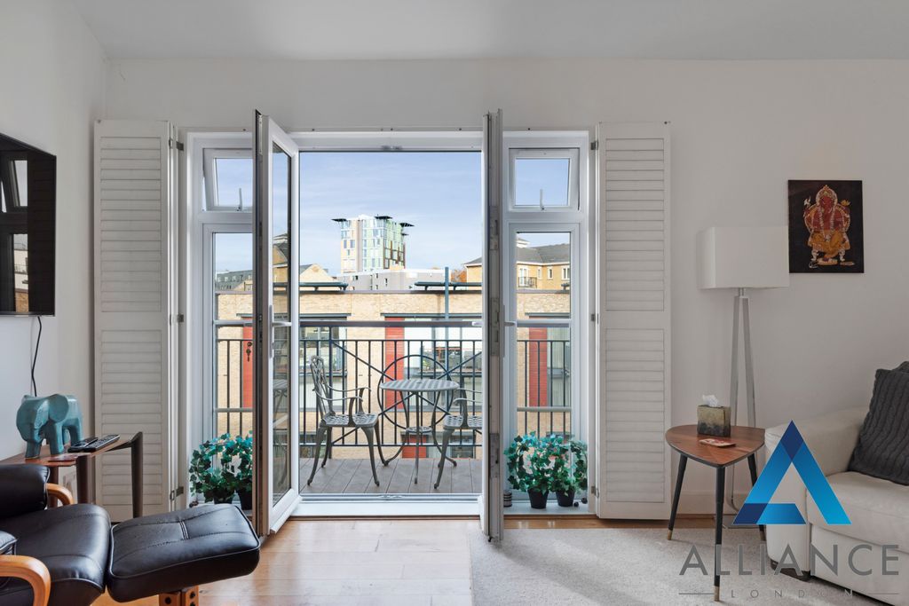 Property photo 3 of 26