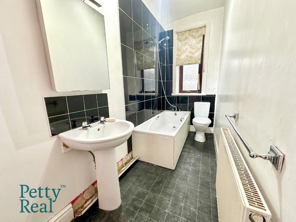 Property photo 3 of 8 500E76B2-7B4A-455A-97D6-Def71Dfca5F1.Jpeg