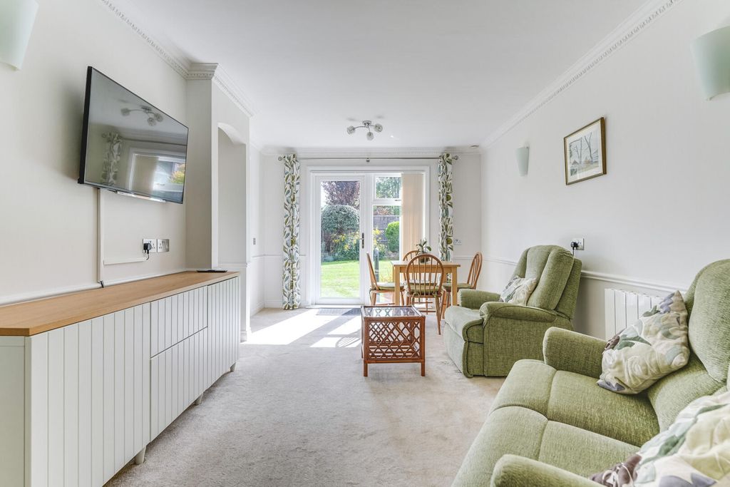 Property photo 3 of 15 Living Room