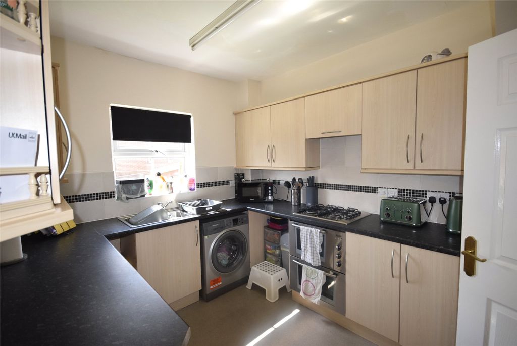 Property photo 2 of 10 Picture No. 14