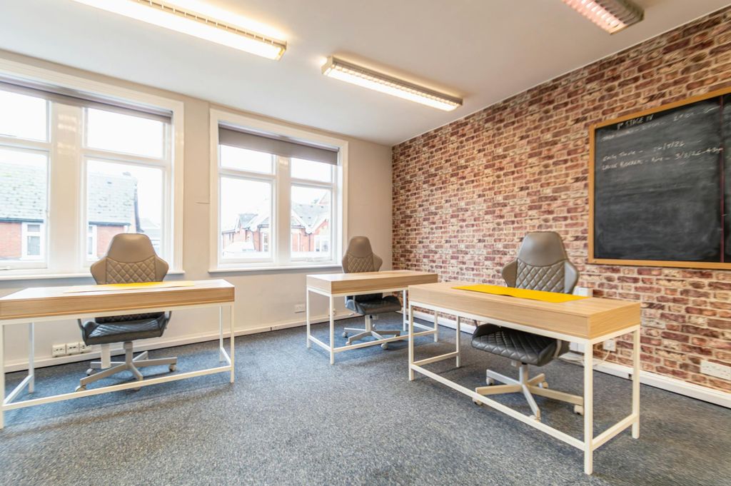 Property photo 3 of 6 8.Jpg