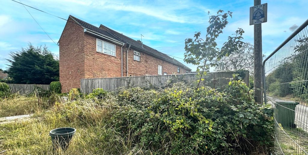 Property photo 1 of 2