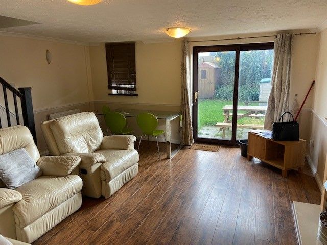 Property photo 3 of 8