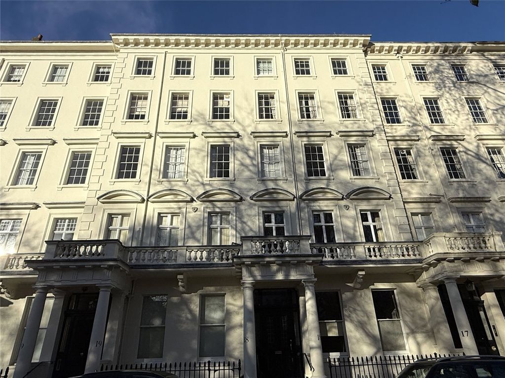 Property photo 2 of 22 Picture No. 30